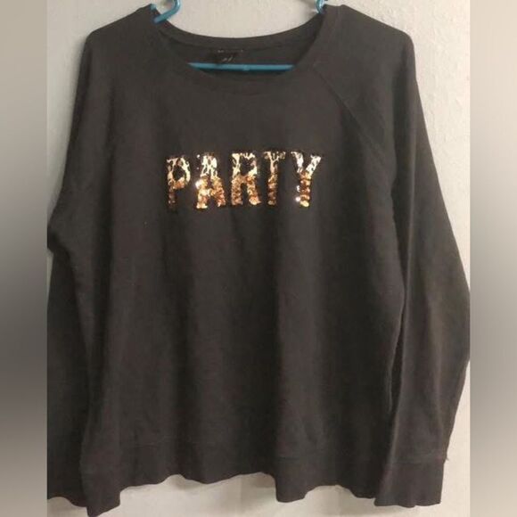 272. Torrid Black Party Sweatshirt with Gold Sequin Letters size 0 (large) - Picture 1 of 4